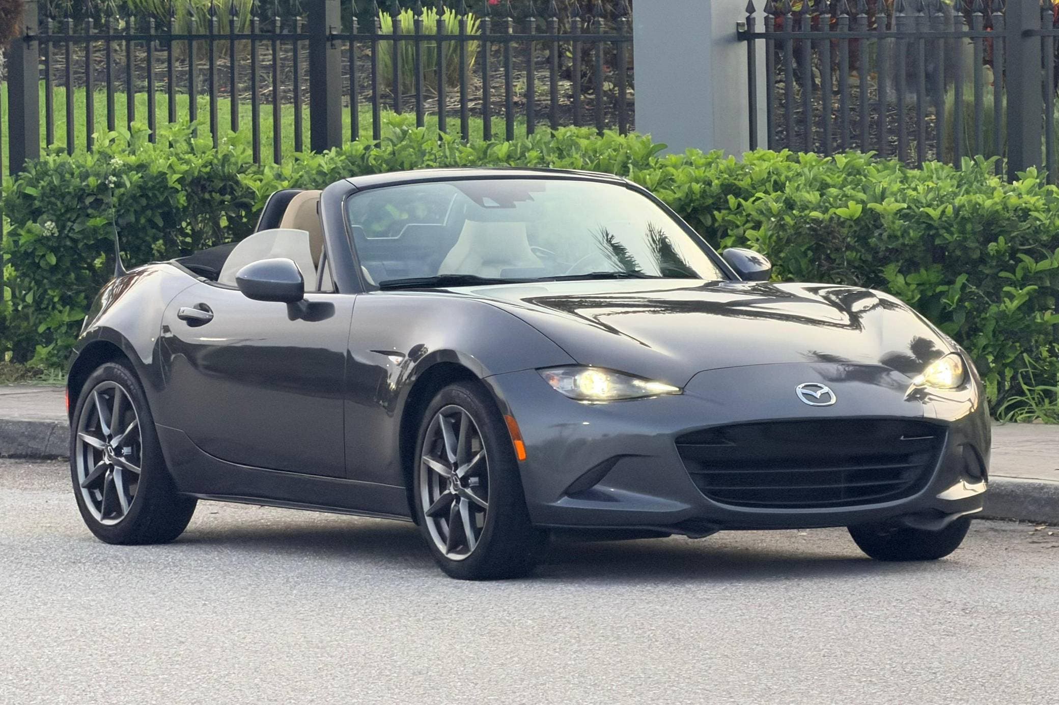 MX-5 Miata RF